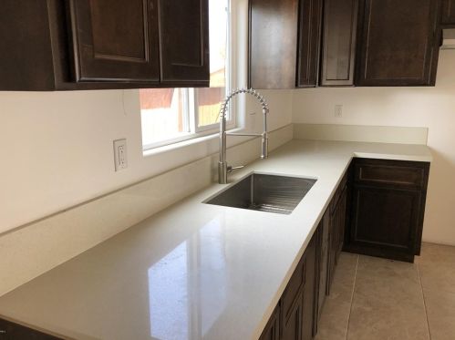 919 Southgate Dr, Bakersfield CA  93304-5150 exterior