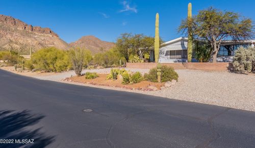 6050 Lone Star Dr, Tucson, AZ 85713-6739