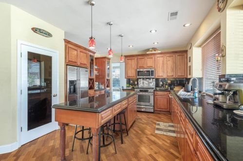 750 Joshua Dr, Hollister CA  95023-5671 exterior