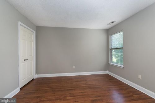 817 Roundtree Pl, Lawrence Township NJ  08648-2538 exterior