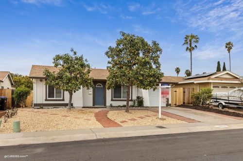 8032 Kenova St, San Diego, CA 92126-3120