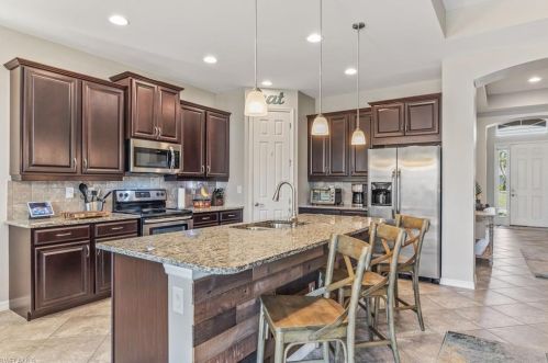 4403 19th Ave, Cape Coral, FL 33904-6038