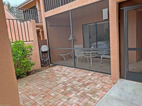 15450 Cedarwood Ln, Naples, FL 34110-8024