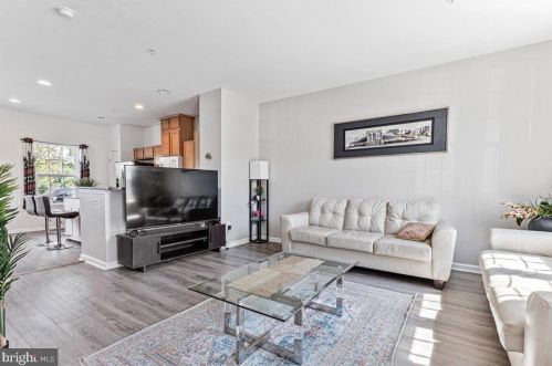 1821 Honeysuckle Ct, Downingtown PA  19335-7202 exterior