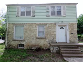 1427 Legore Ln, Manhattan KS  66502-6974 exterior