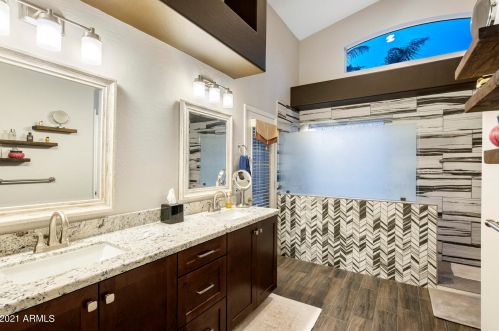 4220 Wahalla Ln, Glendale AZ  85308-2289 exterior