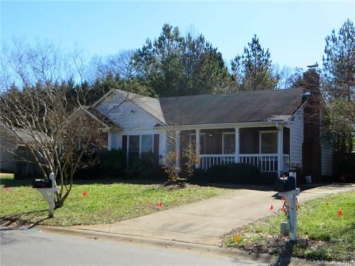 14116 Carriage Lake Dr, Charlotte, NC 28273-9117