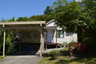 5908 Charlestown St, Seattle, WA 98116-3033