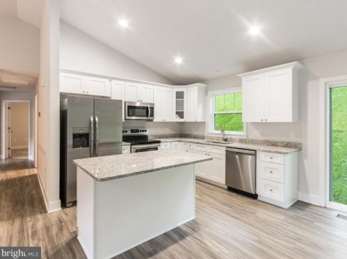 220 Yorktown Blvd, Locust Grove, VA 22508-5113