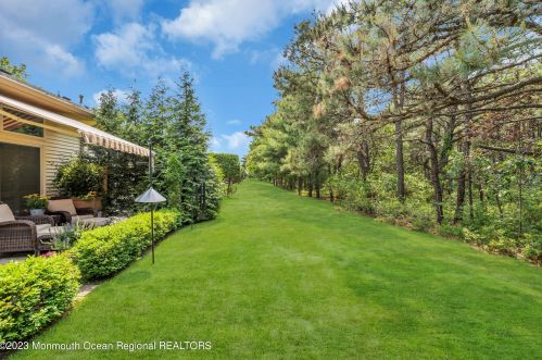 92 Riva Blvd, Bricktown NJ 08723-7983 exterior