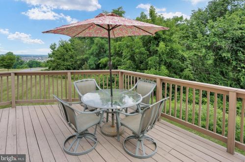 1838 Vista Dr, Navy Sup Dpt PA  17055-7040 exterior