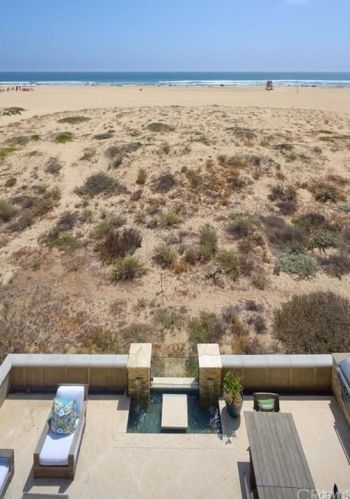 7304 Oceanfront, Newport Beach CA  92663-1727 exterior