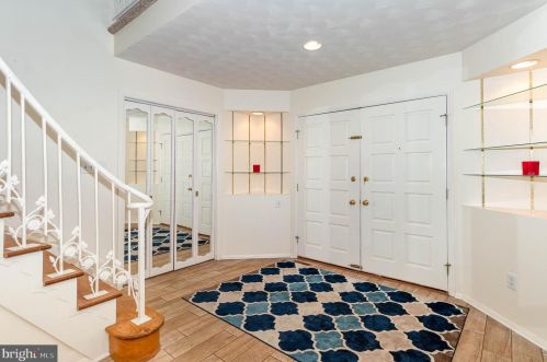 11 Thrush Dr, Carlisle PA  17015-7653 exterior