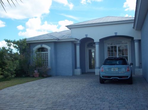 2643 Harem Cir, Fort Pierce, FL 34953-2953