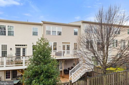 4318 Wisley Turn, Woodbridge VA  22192-7822 exterior