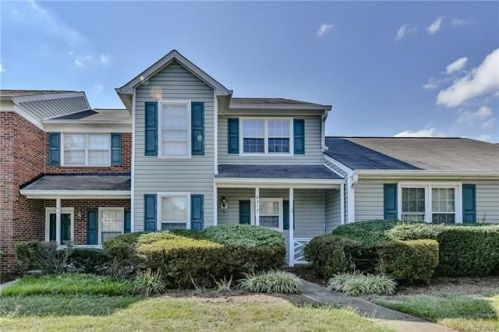 8313 Chippenham Ln, Charlotte, NC 28277-8883