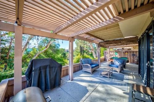 426 Westchester Pl, Fullerton CA  92835-2705 exterior