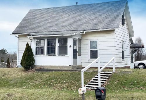 216 Main St, Somerset, OH 43783-9447