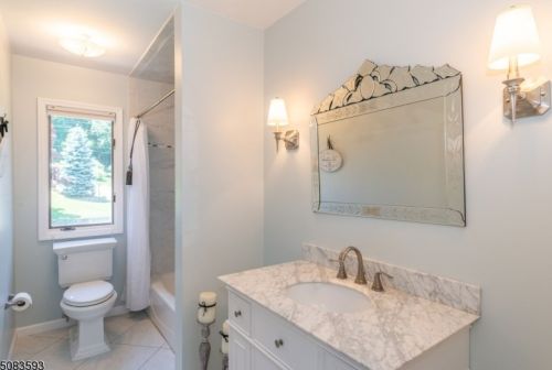 543 Rifle Camp Rd, West Paterson NJ  07424-3103 exterior