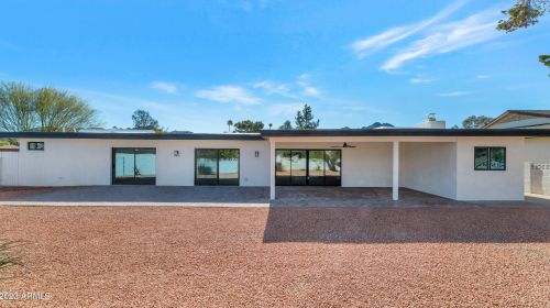 9052 29th St, Phoenix AZ  85028-5302 exterior