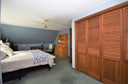 1 San Antonio Dr, Fremont NH  03044-8204 exterior