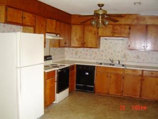 200 Cambridge Cir, Marvel, AL 35115-5204