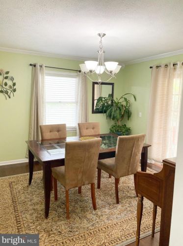 1922 Lynne Pl, Harrisonburg VA  22801-5738 exterior