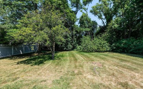 105 Renison Dr, Westbury NY  11590-1036 exterior