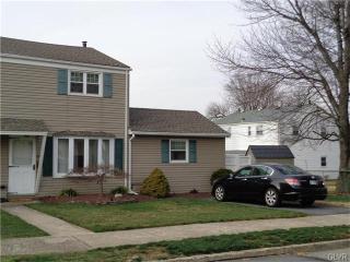 1531 Westwood Dr, Bethlehem, PA 18018-1827