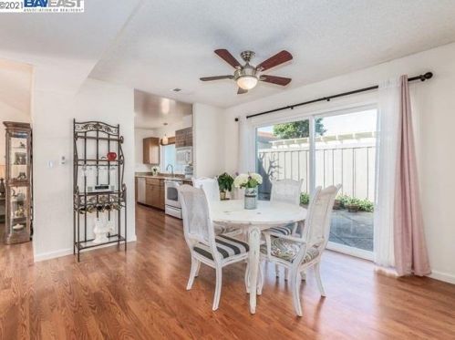 1469 Calle Enrique, Pleasanton CA 94566-5922 exterior