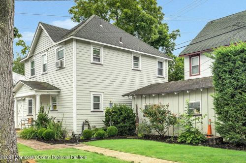1204 Pine St, Tinton Falls, NJ 07712-4917