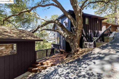 25566 Fernhill Dr, Los Altos CA  94024-6302 exterior