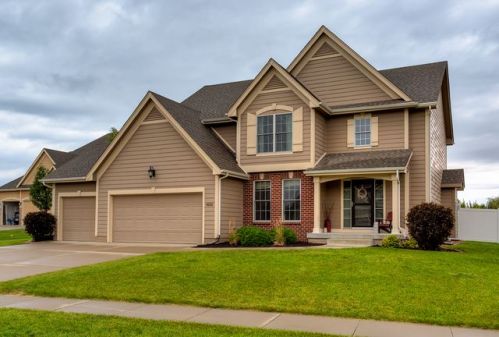 4216 2nd Ct, Ankeny, IA 50023-6804