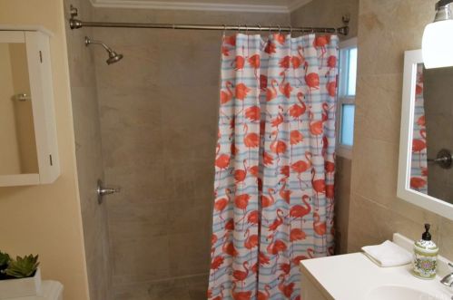 70 Santa Monica St, Palm Springs CA  92264-5257 exterior