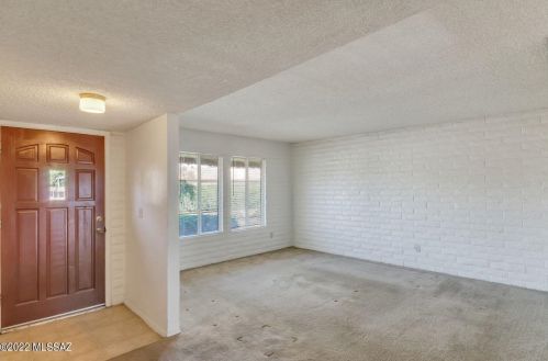 7780 Kenyon Dr, Tucson, AZ 85710-4263