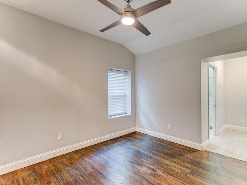 2521 Benbrook Blvd, Fort Worth TX  76109-2335 exterior