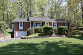 3184 Springwood Rd, Troutville, VA 24090-3030