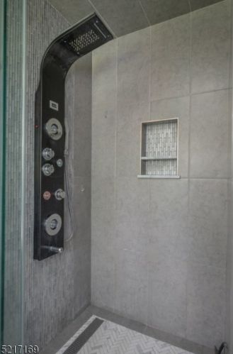 30 Friar Rd, Greystone Park NJ  07950-3022 exterior