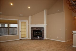 66 Cydnee St, Fayetteville AR  72703-3985 exterior