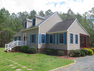 16024 Bailey Beach Dr, Onancock, VA 23417-2915