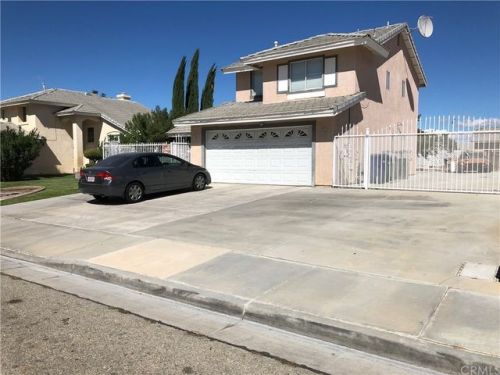 2607 Lumber St, Lancaster, CA 93536-6433
