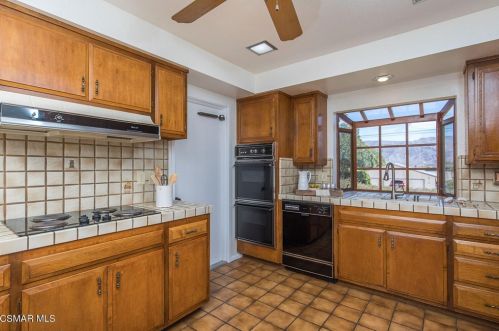 745 Foothill Rd, Santa Paula CA  93060-1851 exterior