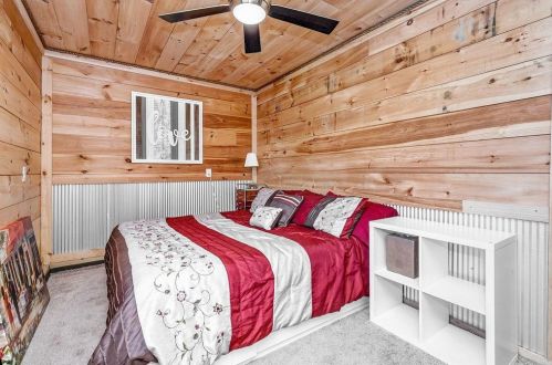 17978 Nashport Rd, Nashport OH  43830-4601 exterior