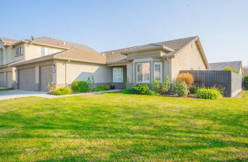 679 Apricot Ct, Los Banos CA  93635-9691 exterior