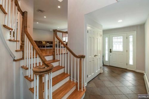 1 Birch Pl, Norwood, NJ 07648-1526