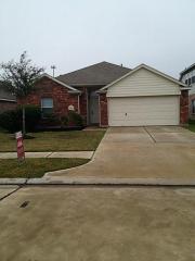 1215 Colonial Manor Dr, Katy TX  77493-2381 exterior