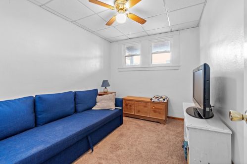 1806 Freeport Rd, New Kensington PA  15068-4004 exterior