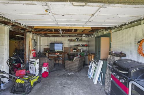 6927 35 Ave, Kenosha WI 53142-3942 exterior