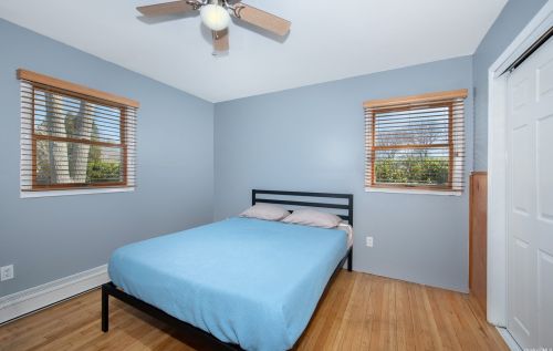 13 Maryland Blvd, Hampton Bays NY  11946-2652 exterior