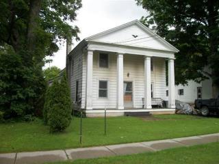 28 Main St, Earlville, NY 13332-3214